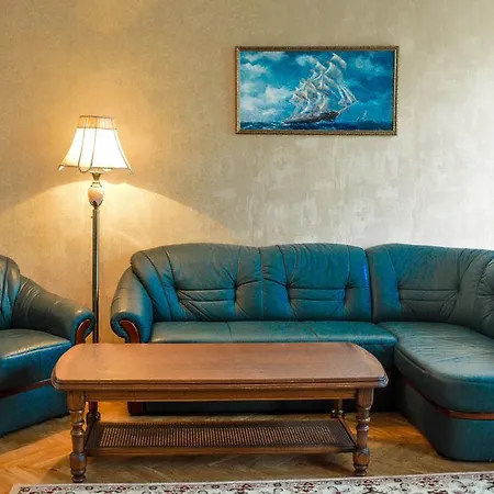 Апартаменты Comfort Near Opera Theater *